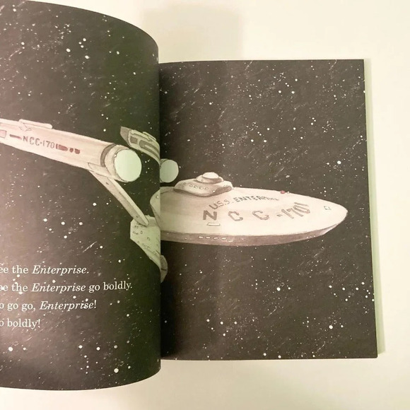 Funko Star Trek Action Figures Dr McCoy Sulu Fun with Kirk and Spock Book - Picture 14 of 16